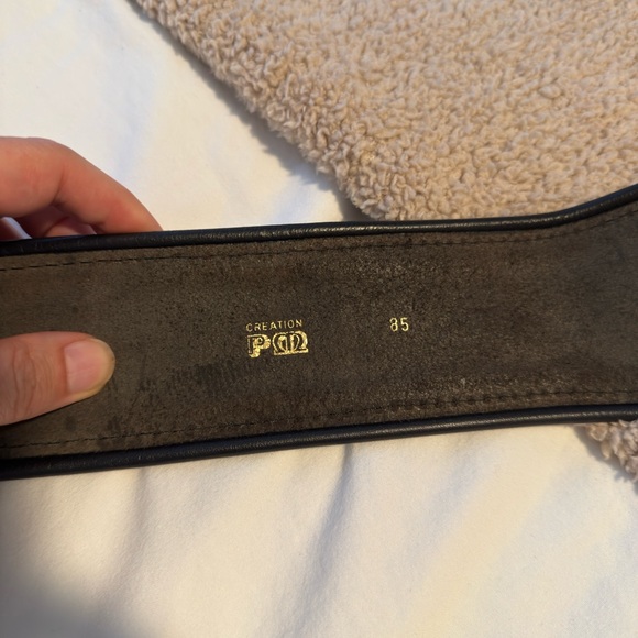 3 Wide waist leather belts - Picture 3 of 11